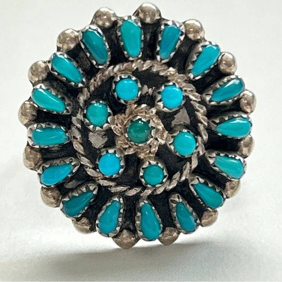 Vintage Jewelry - Vintage Zuni Turquoise Cluster Sterling Silver Ring